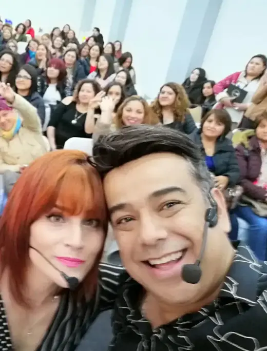 cristian vega bruna estilista