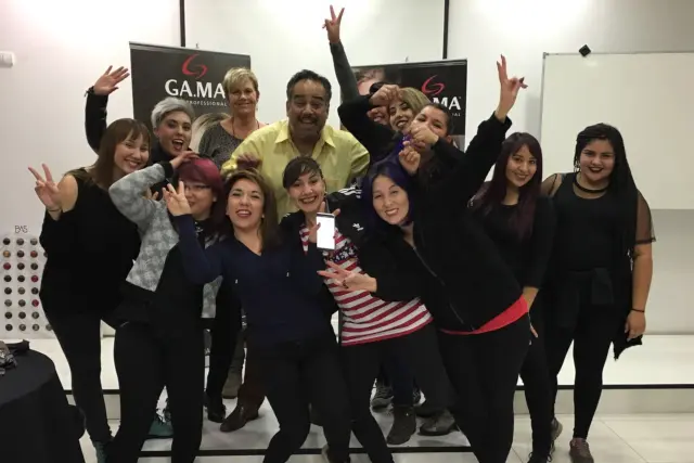 estilista cristian vega bruna beautyacademypro evento